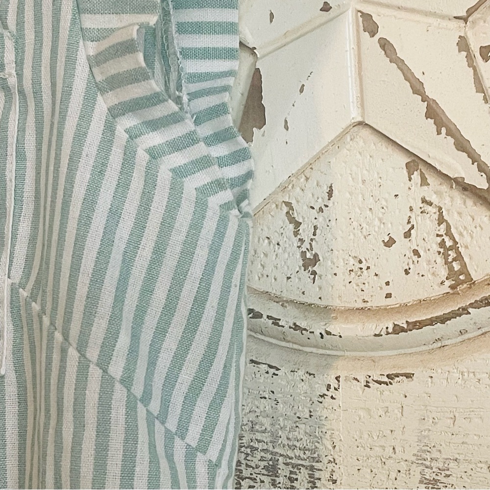 Green and White Striped Top - Picture 4 of 7